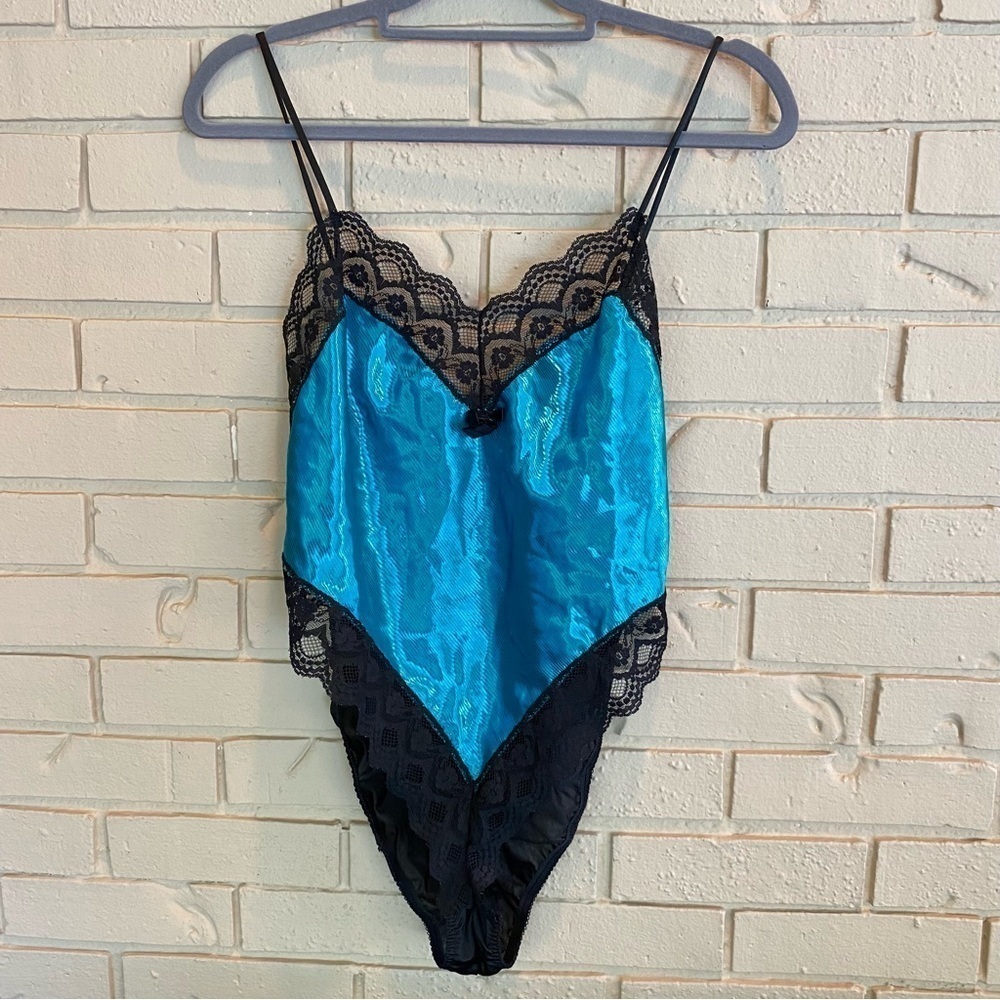 Vintage Lady Cameo Nylon Teal Lacey Bodysuit Teddy Lingerie Made In USA SZ M